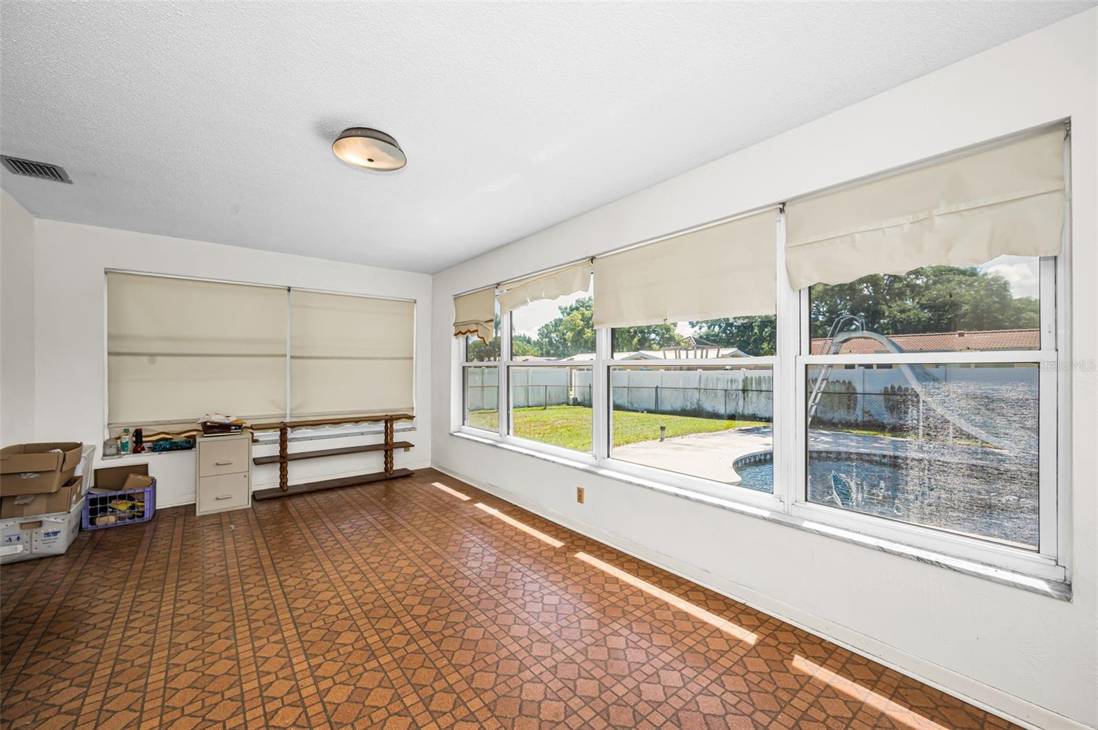 Image 12 of 39 For 2241 Jaffa Place