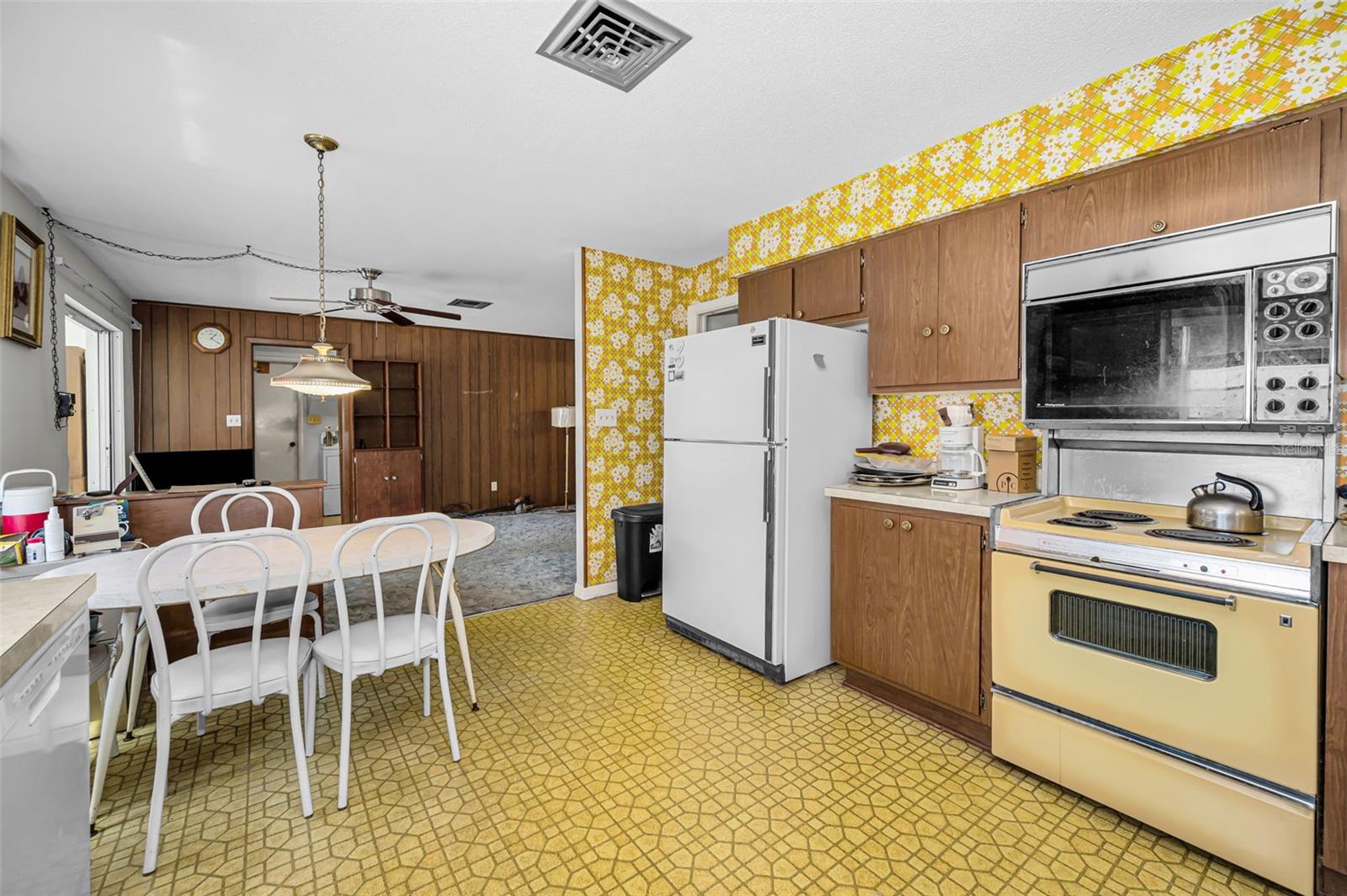 Image 17 of 39 For 2241 Jaffa Place