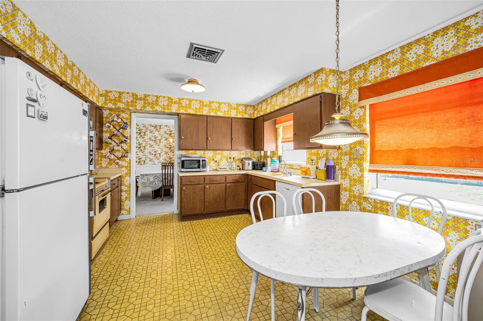 Image 19 of 39 For 2241 Jaffa Place