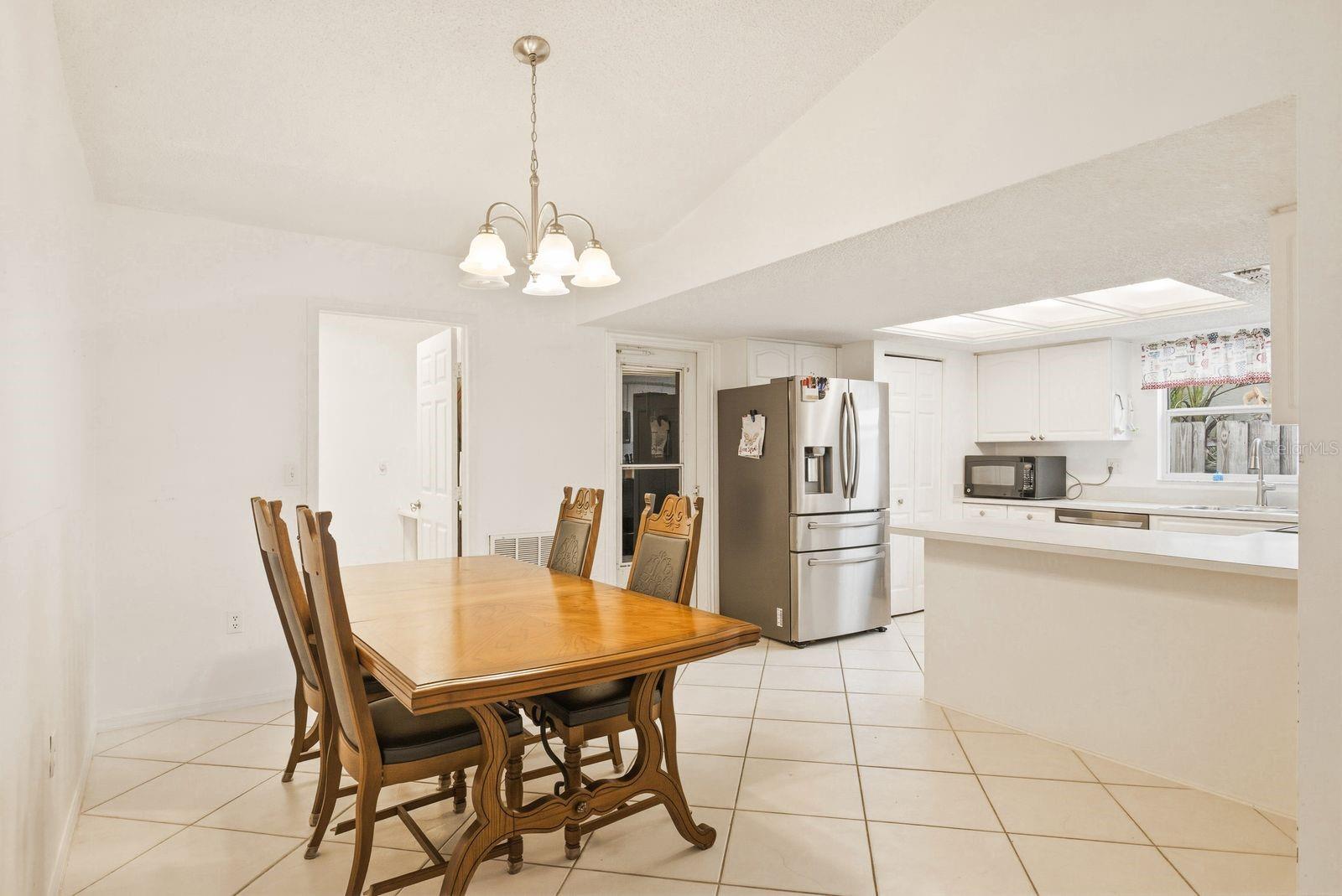 Image 12 of 42 For 7050 Woodibis Drive