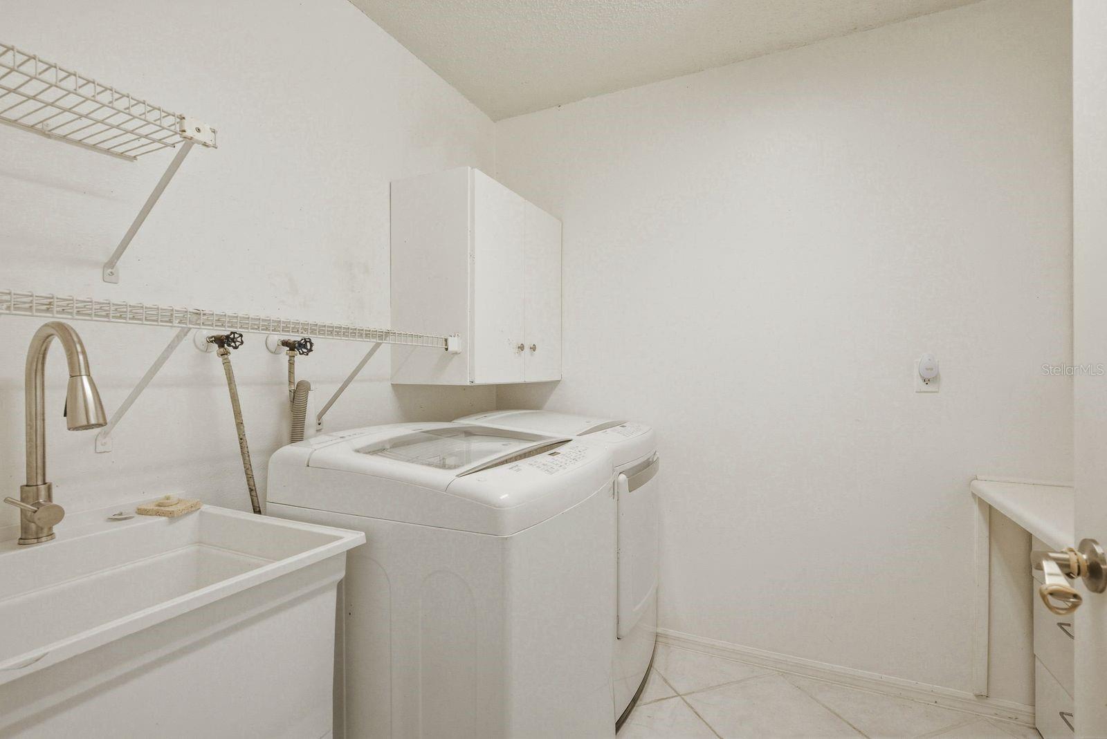 Image 28 of 42 For 7050 Woodibis Drive