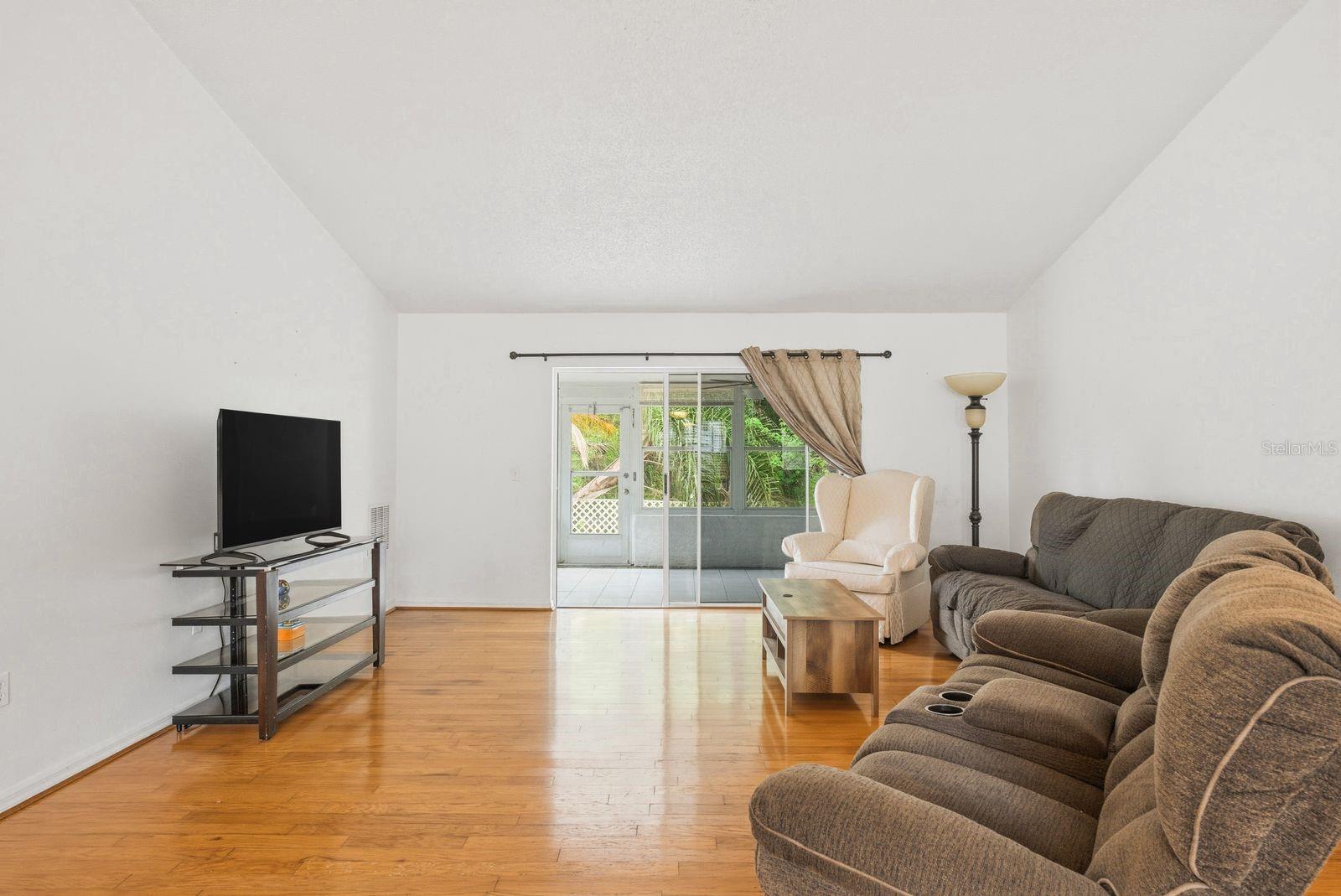 Image 7 of 42 For 7050 Woodibis Drive