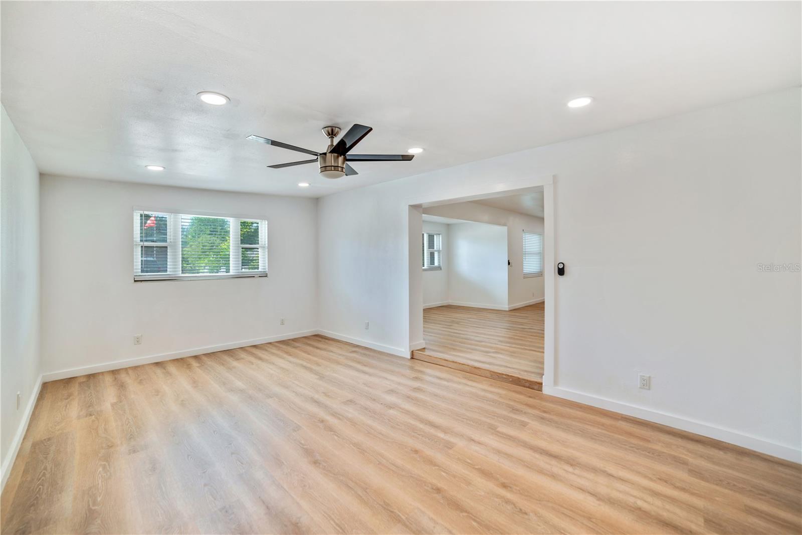 Image 12 of 34 For 4413 Rogers Avenue