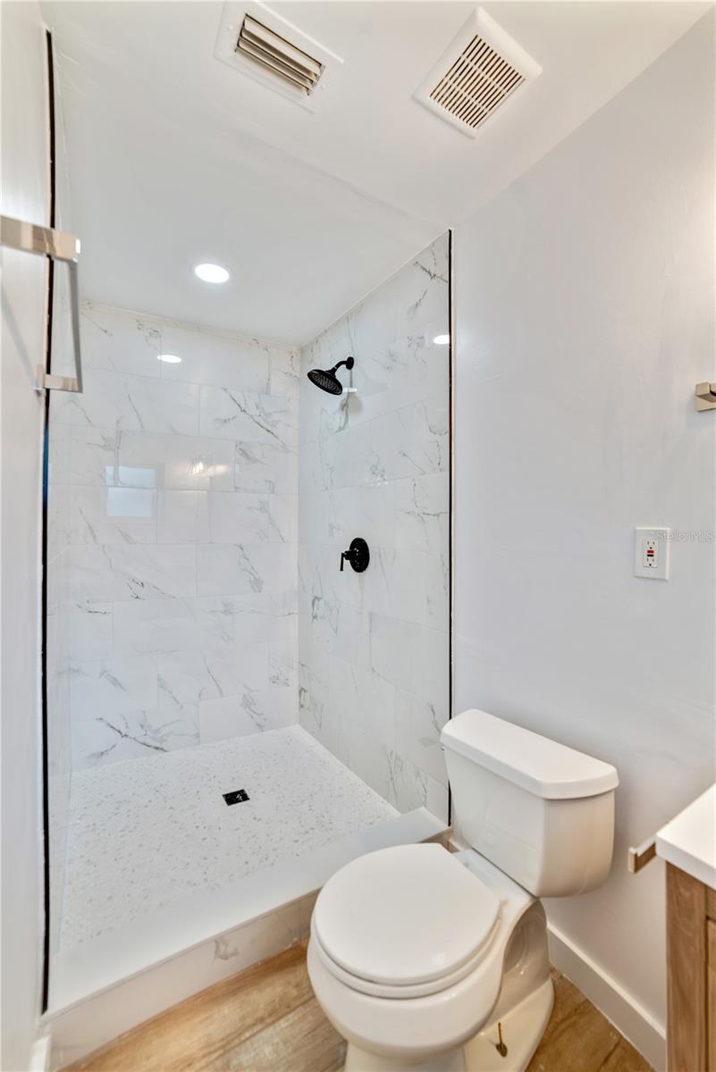 Image 22 of 34 For 4413 Rogers Avenue