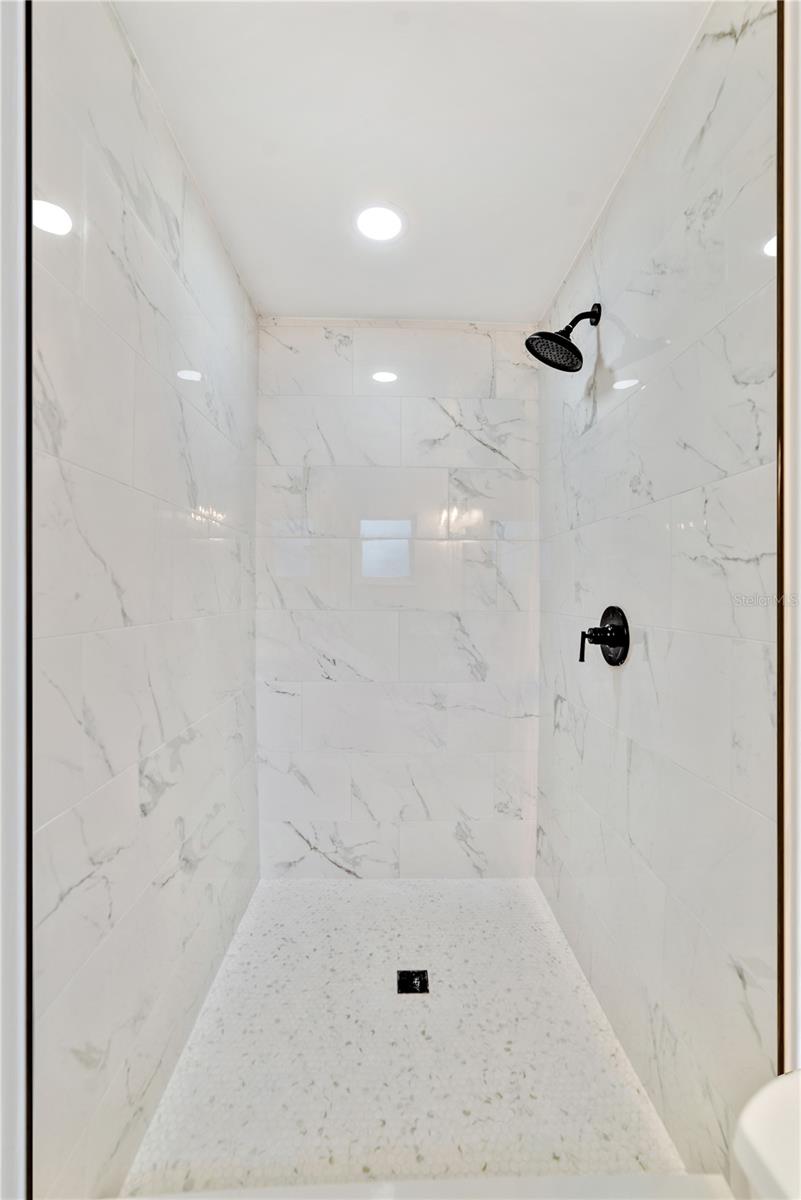 Image 23 of 34 For 4413 Rogers Avenue