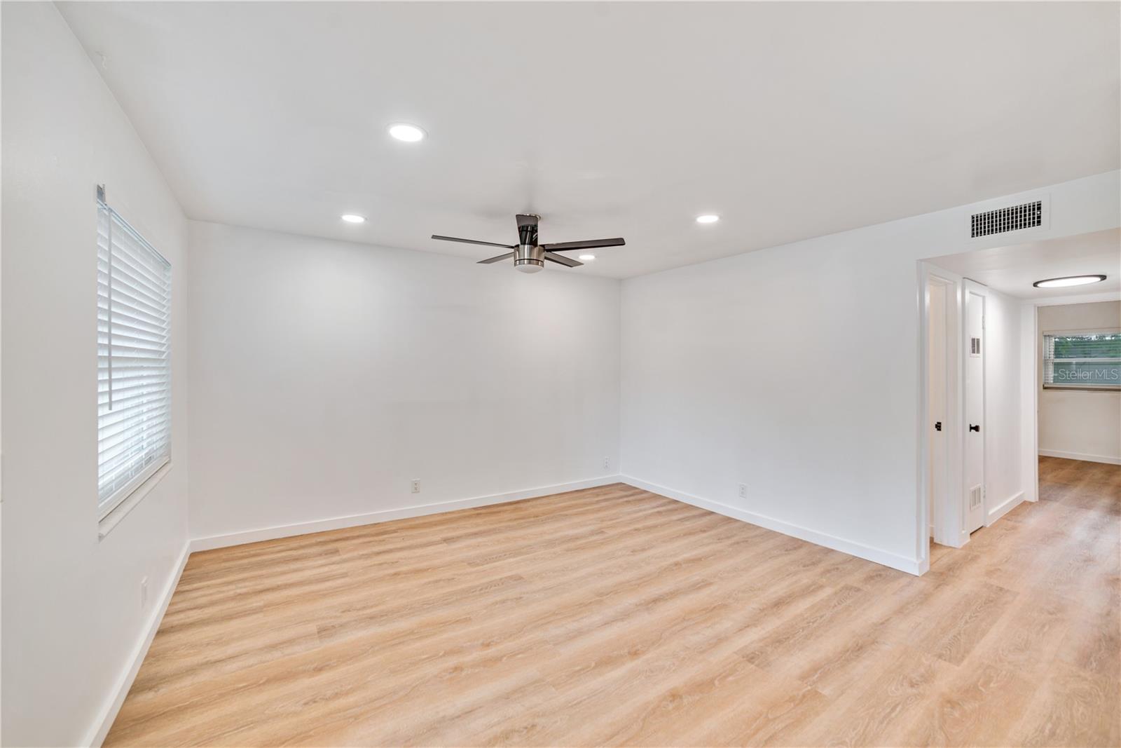 Image 4 of 34 For 4413 Rogers Avenue