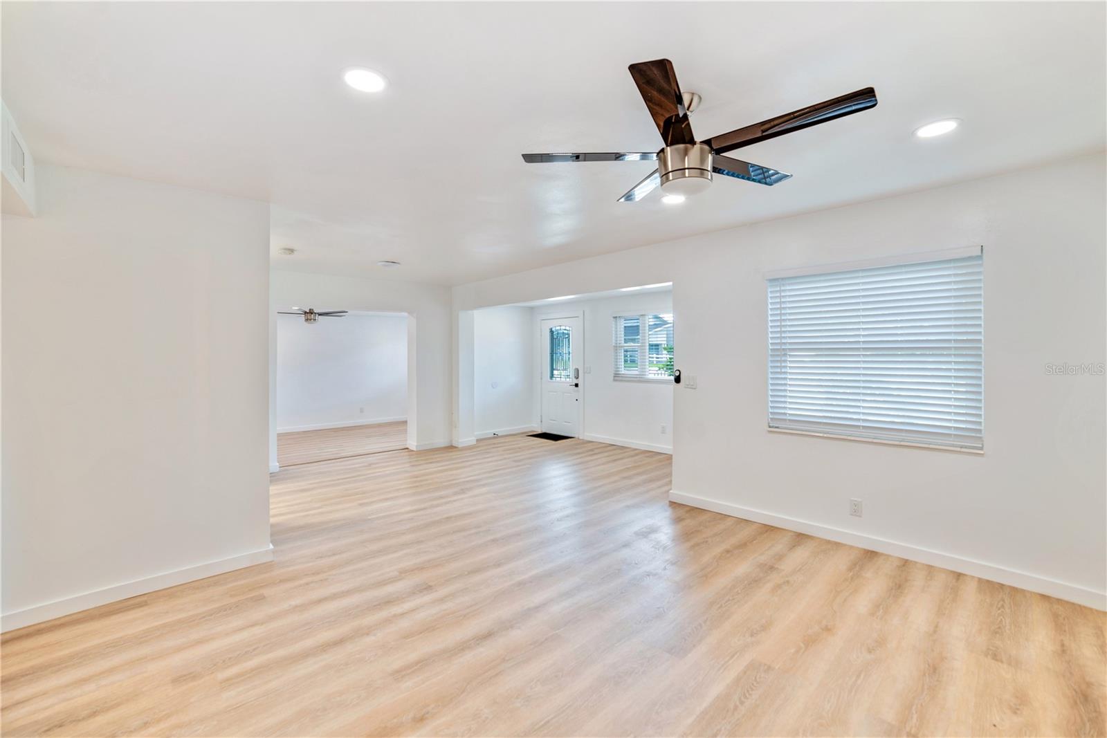 Image 5 of 34 For 4413 Rogers Avenue