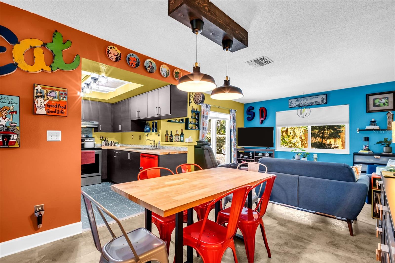 Image 11 of 46 For 2159 Barcelona Way S