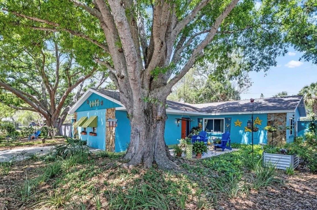 Image 2 of 46 For 2159 Barcelona Way S