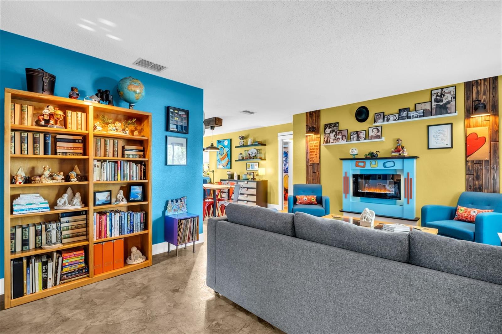 Image 5 of 46 For 2159 Barcelona Way S