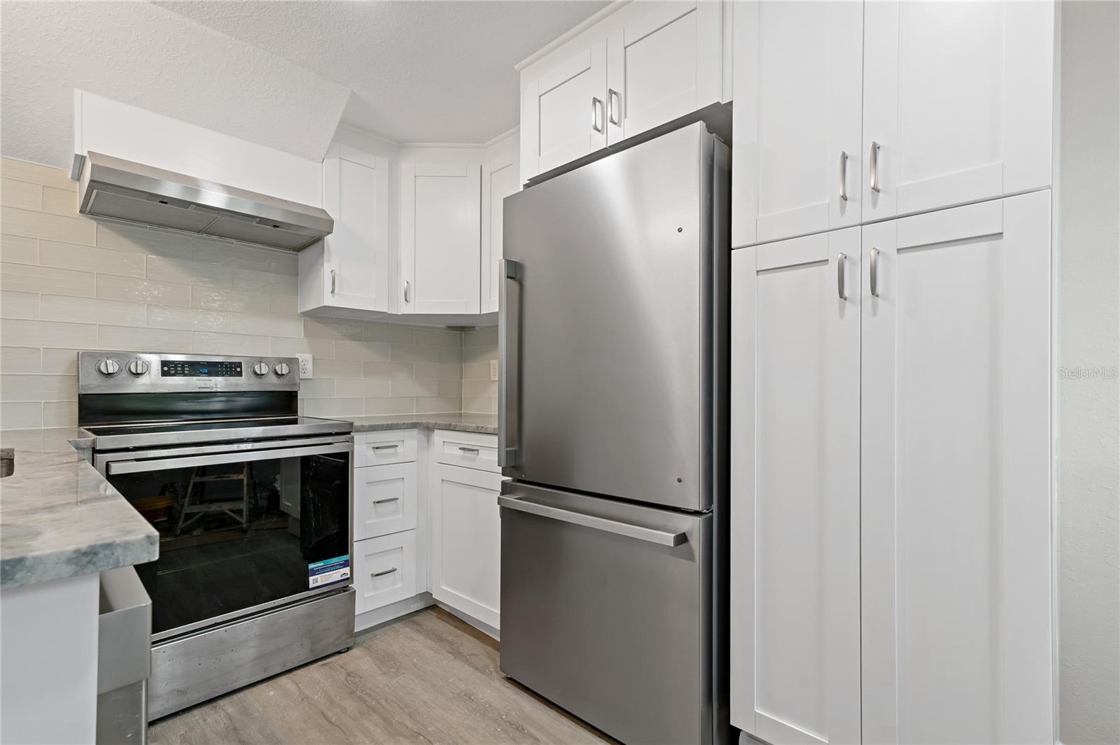 Image 11 of 32 For 8441 Bayshore Drive