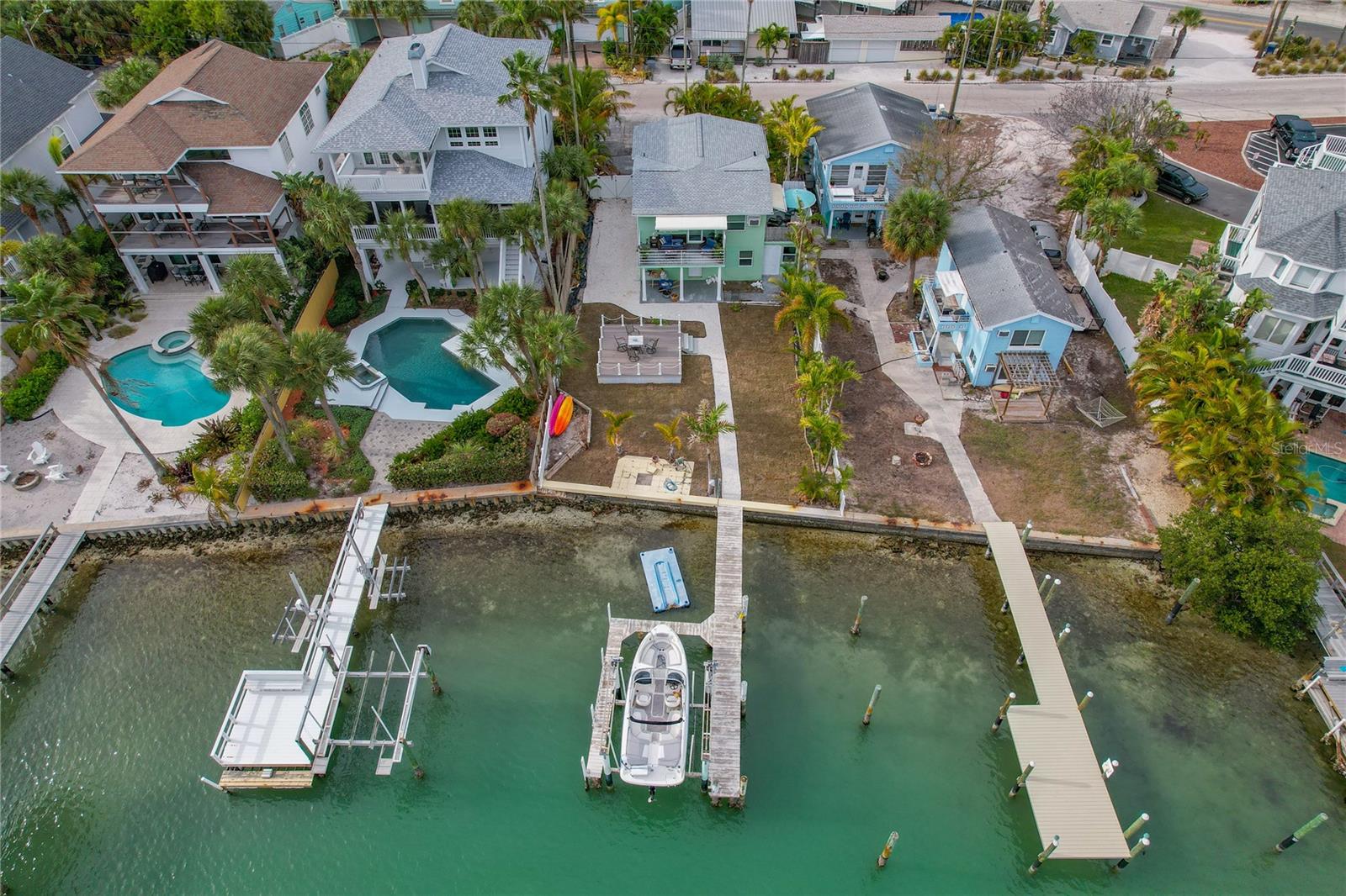 Image 27 of 32 For 8441 Bayshore Drive