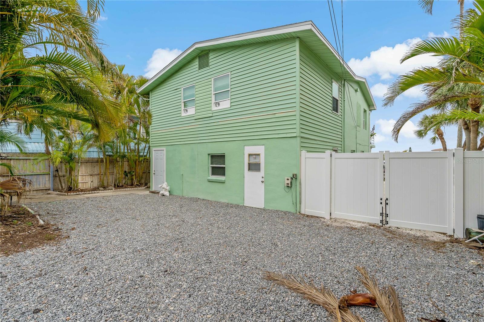 Image 3 of 32 For 8441 Bayshore Drive