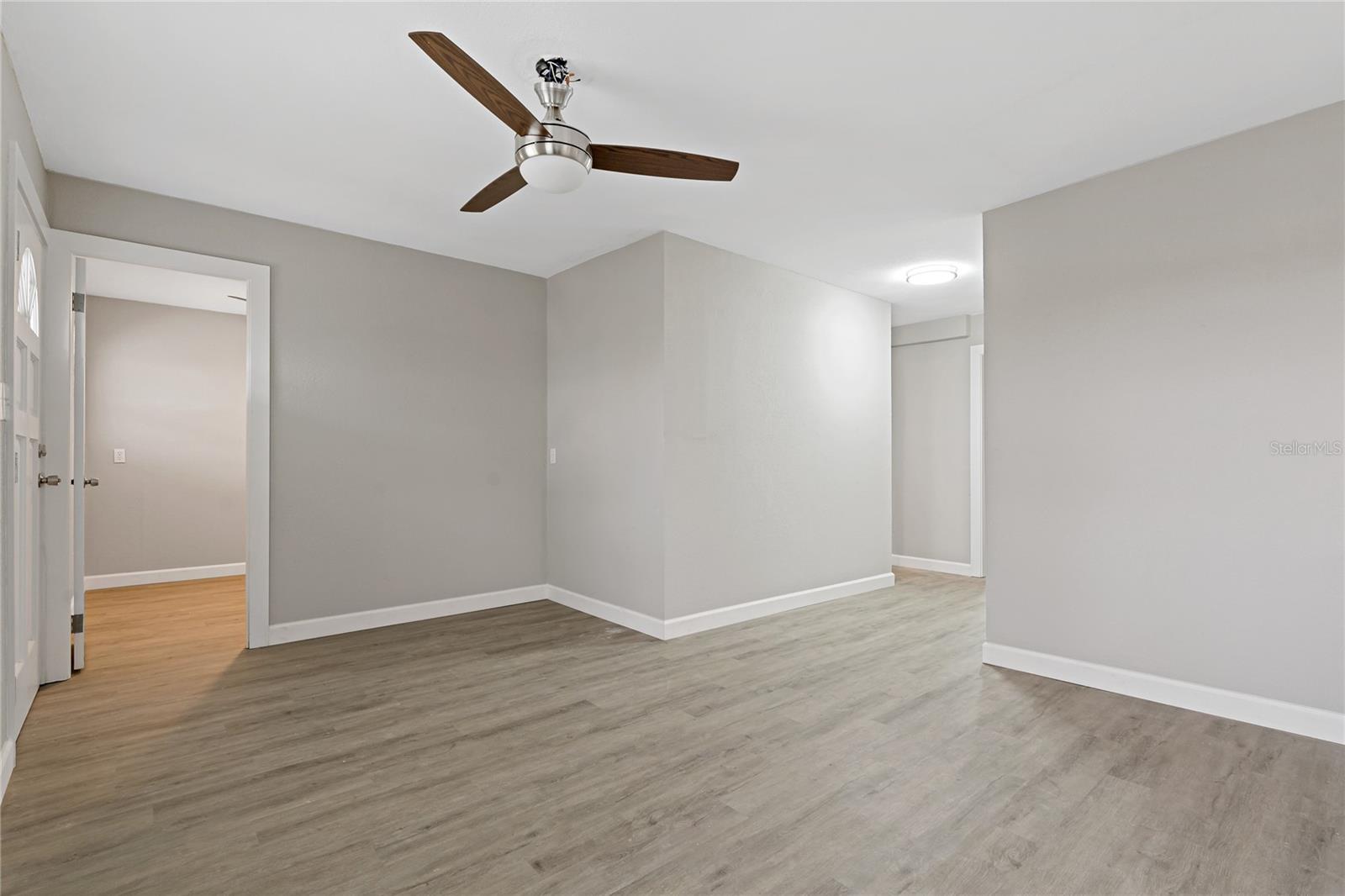 Image 6 of 32 For 8441 Bayshore Drive