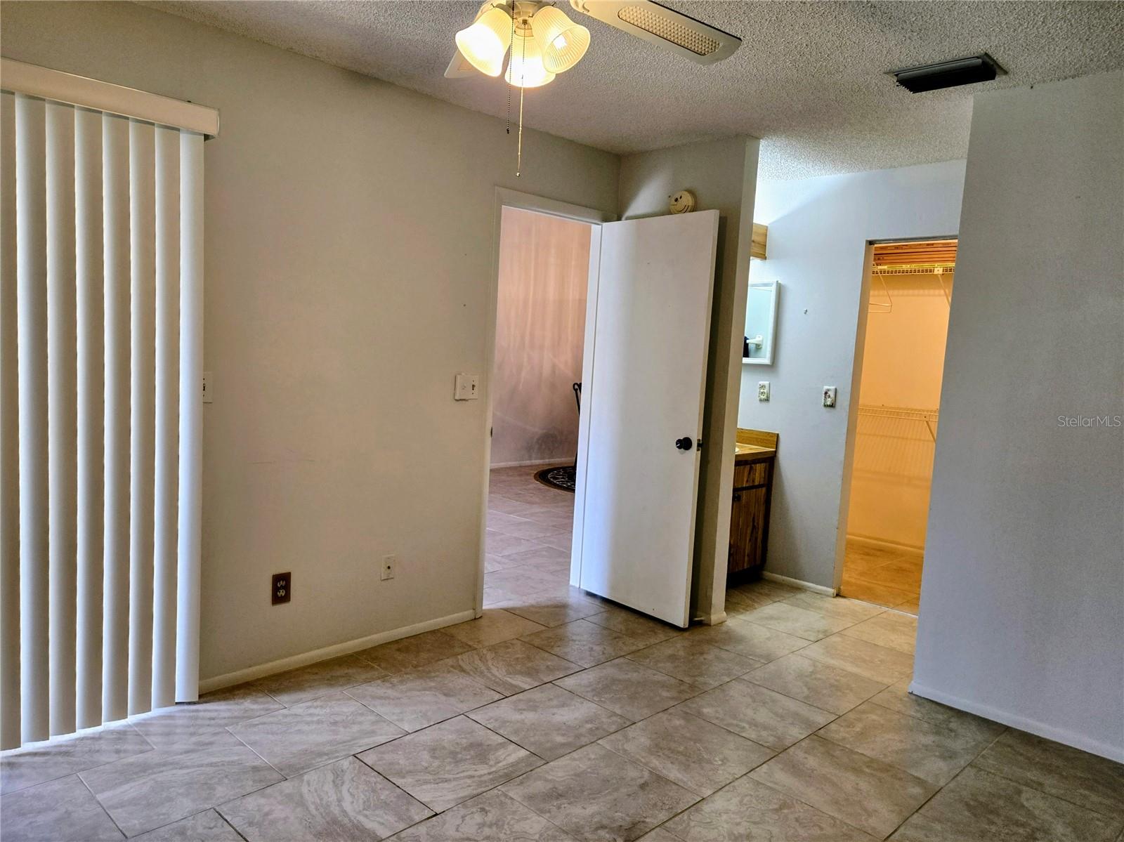 Image 14 of 32 For 3926 La Costa Lane