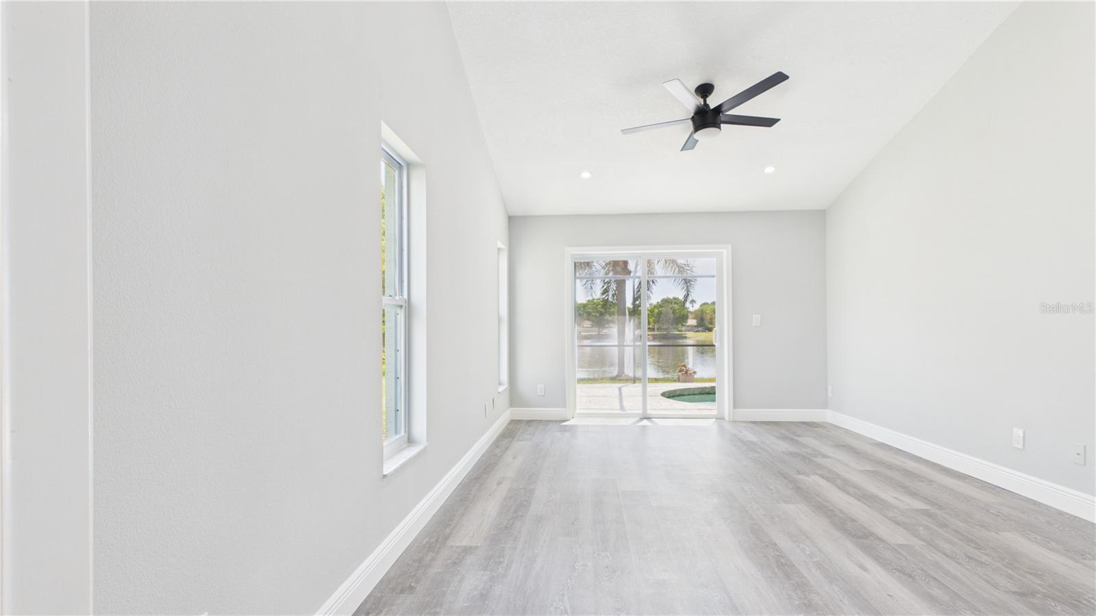 Image 19 of 41 For 8609 Boysenberry Drive