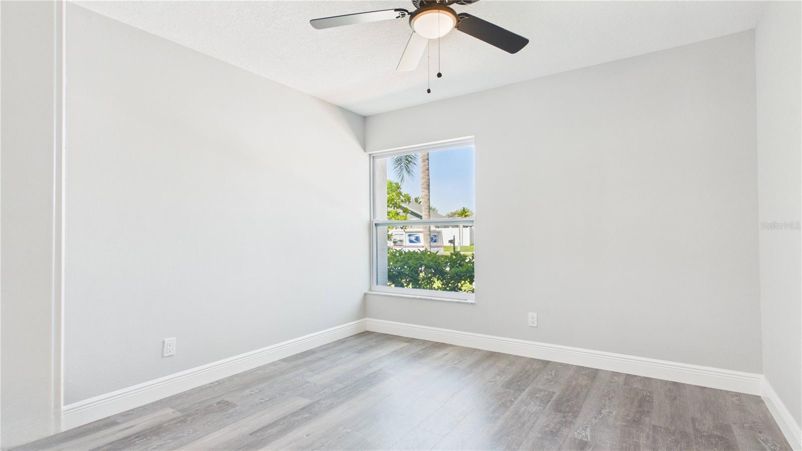 Image 27 of 41 For 8609 Boysenberry Drive