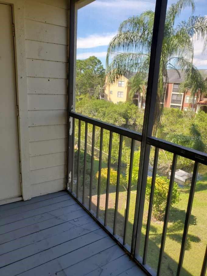 Image 17 of 35 For 11901 4th Street N 11308