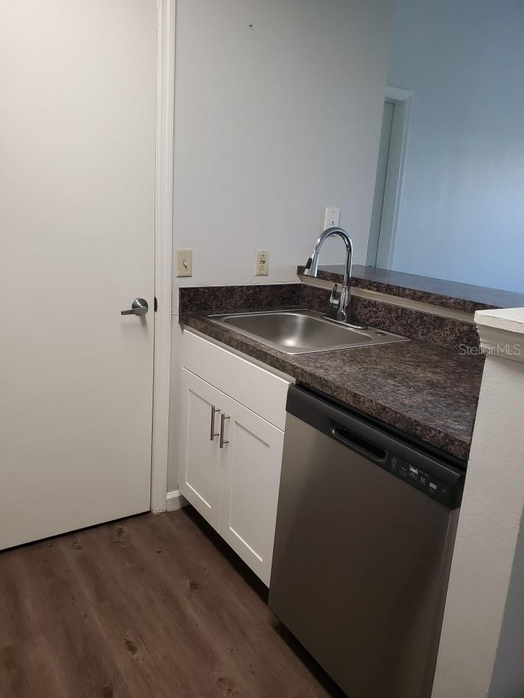 Image 5 of 35 For 11901 4th Street N 11308