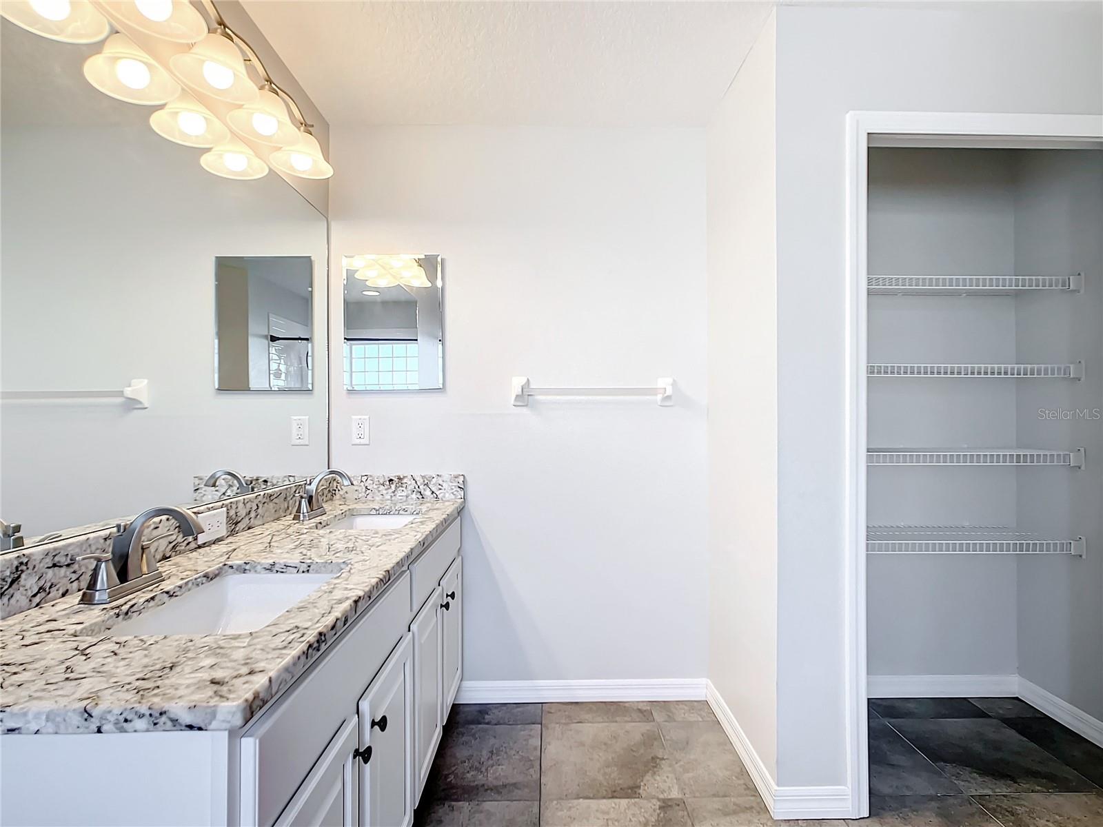 Image 12 of 25 For 3600 24th Avenue N