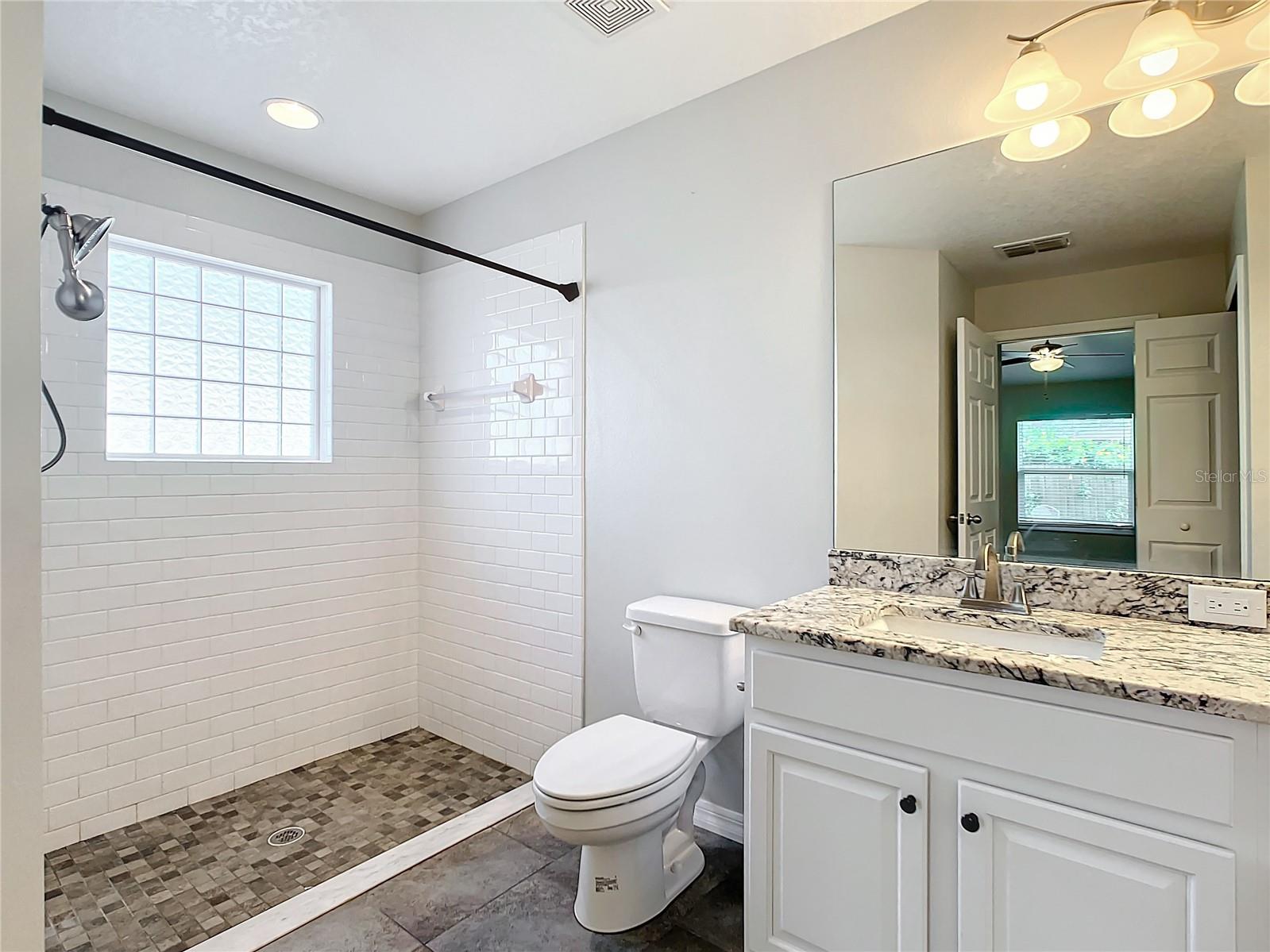 Image 13 of 25 For 3600 24th Avenue N