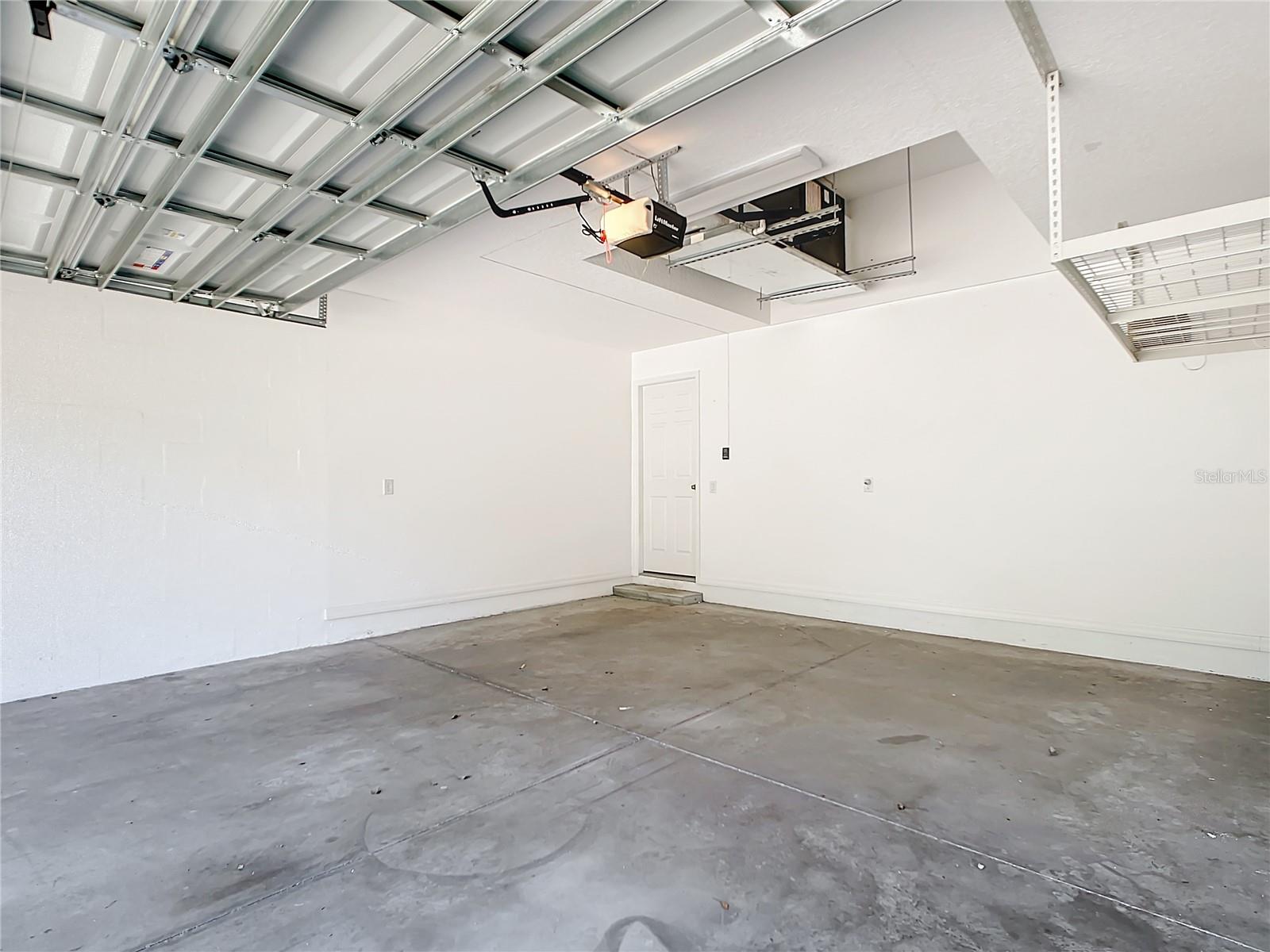 Image 21 of 25 For 3600 24th Avenue N