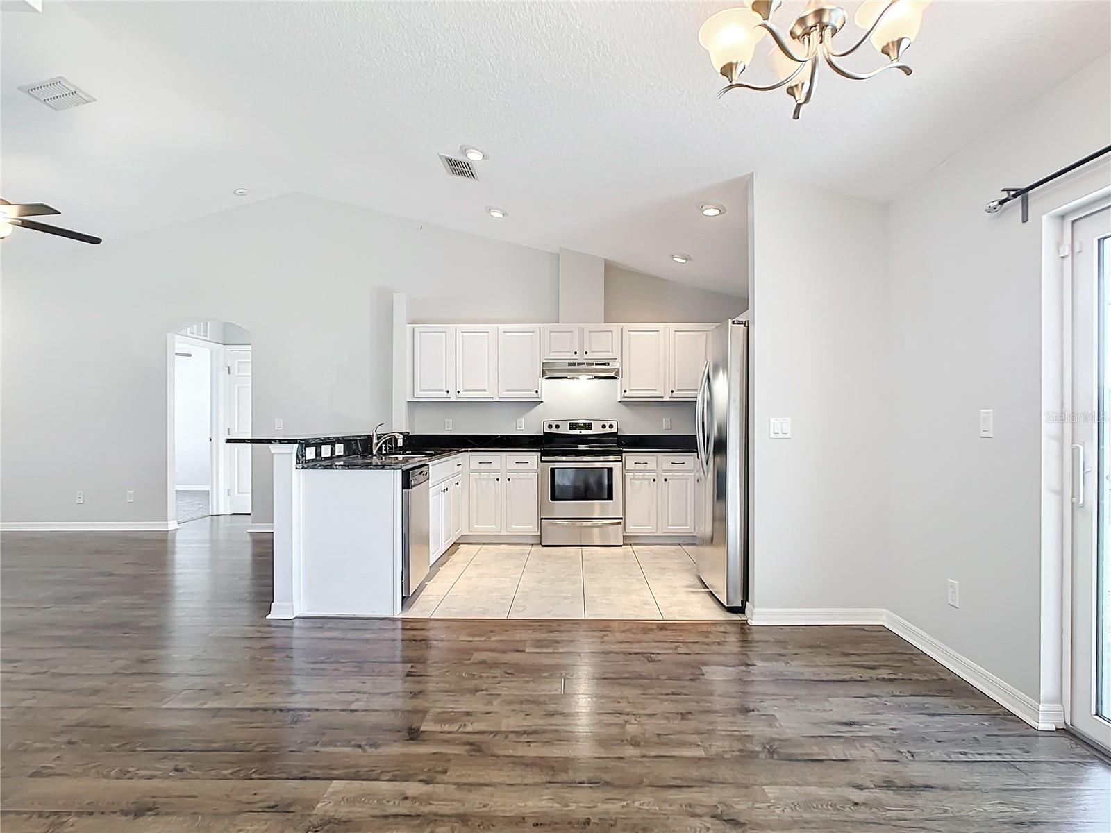 Image 4 of 25 For 3600 24th Avenue N