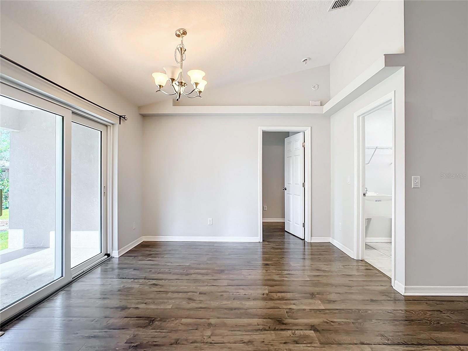 Image 9 of 25 For 3600 24th Avenue N