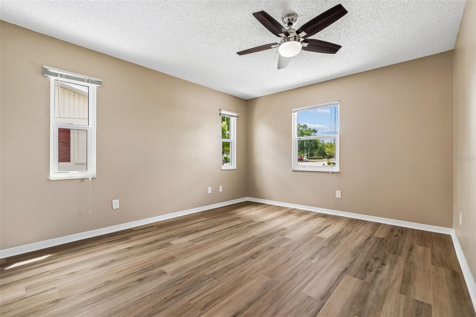 Image 22 of 31 For 209 Genet Court