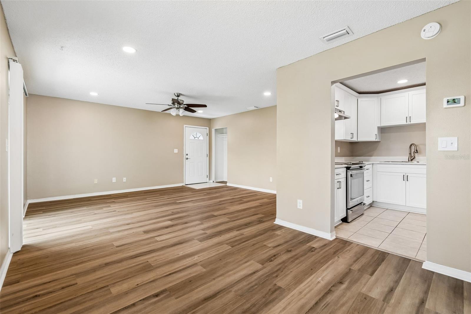 Image 7 of 31 For 209 Genet Court