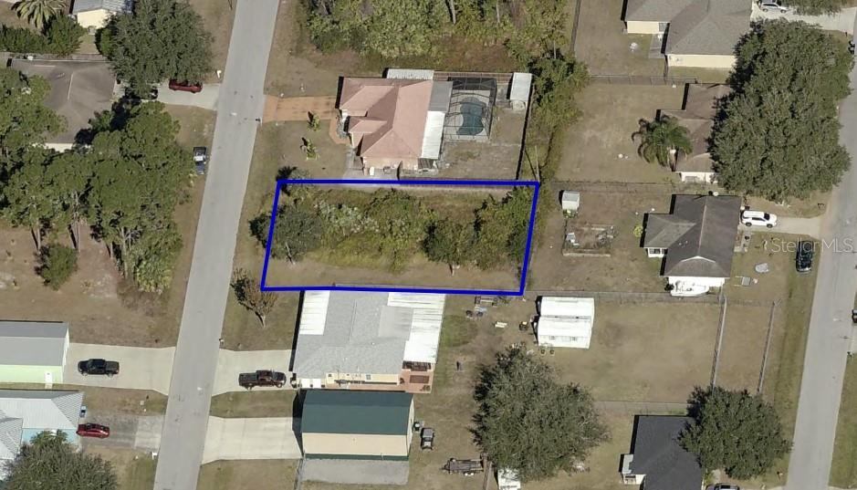 Image 2 of 3 For 449 Wildwood Avenue Sw