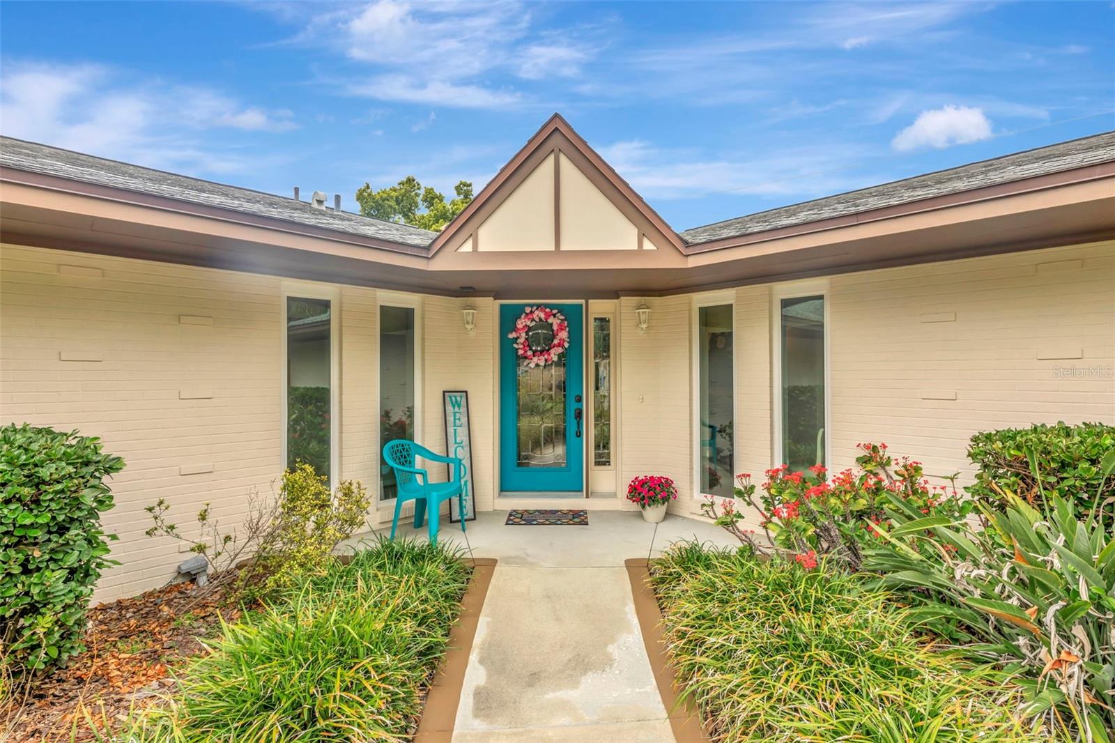 Image 2 of 72 For 8233 Forest Circle