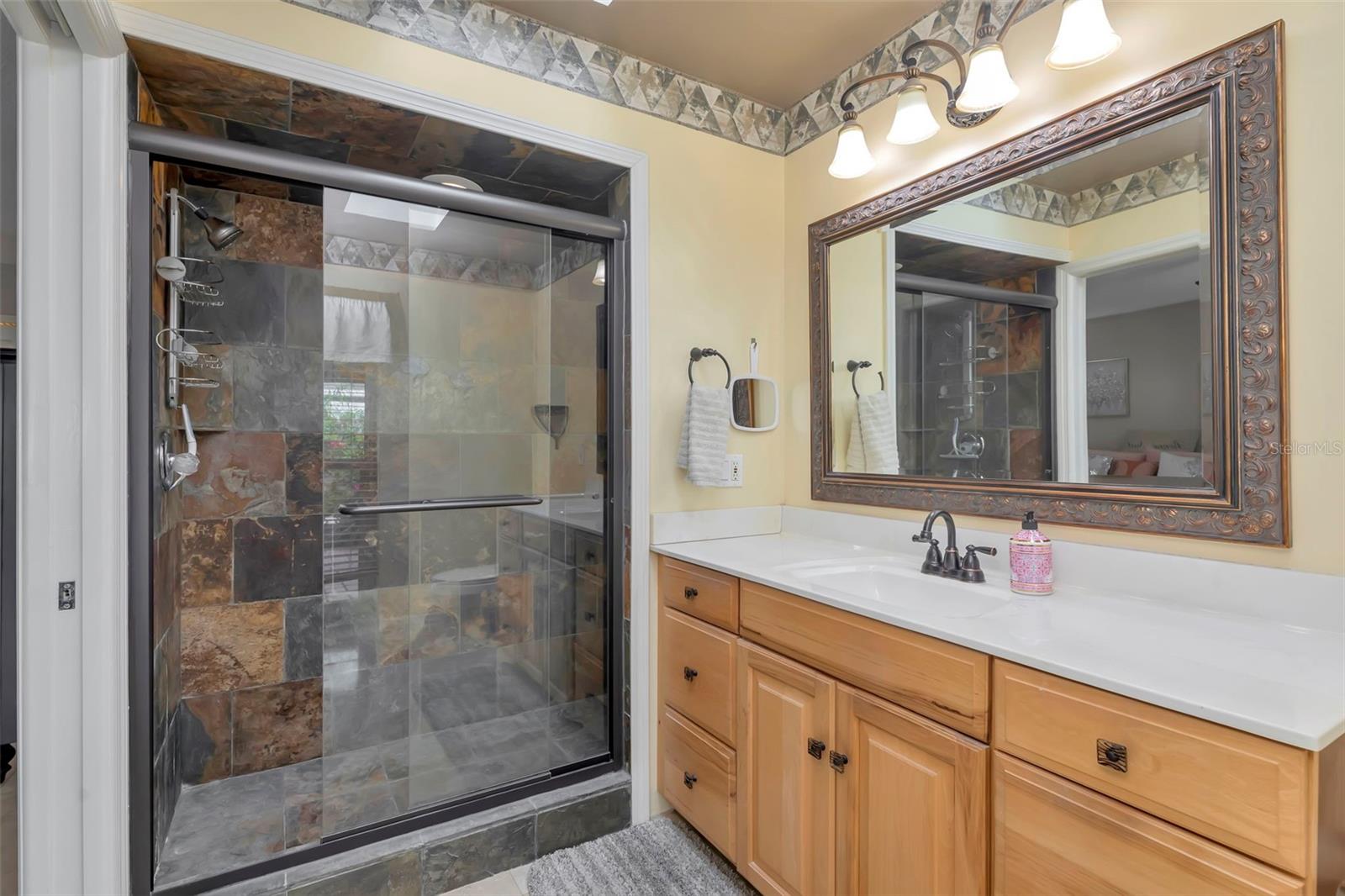 Image 26 of 72 For 8233 Forest Circle