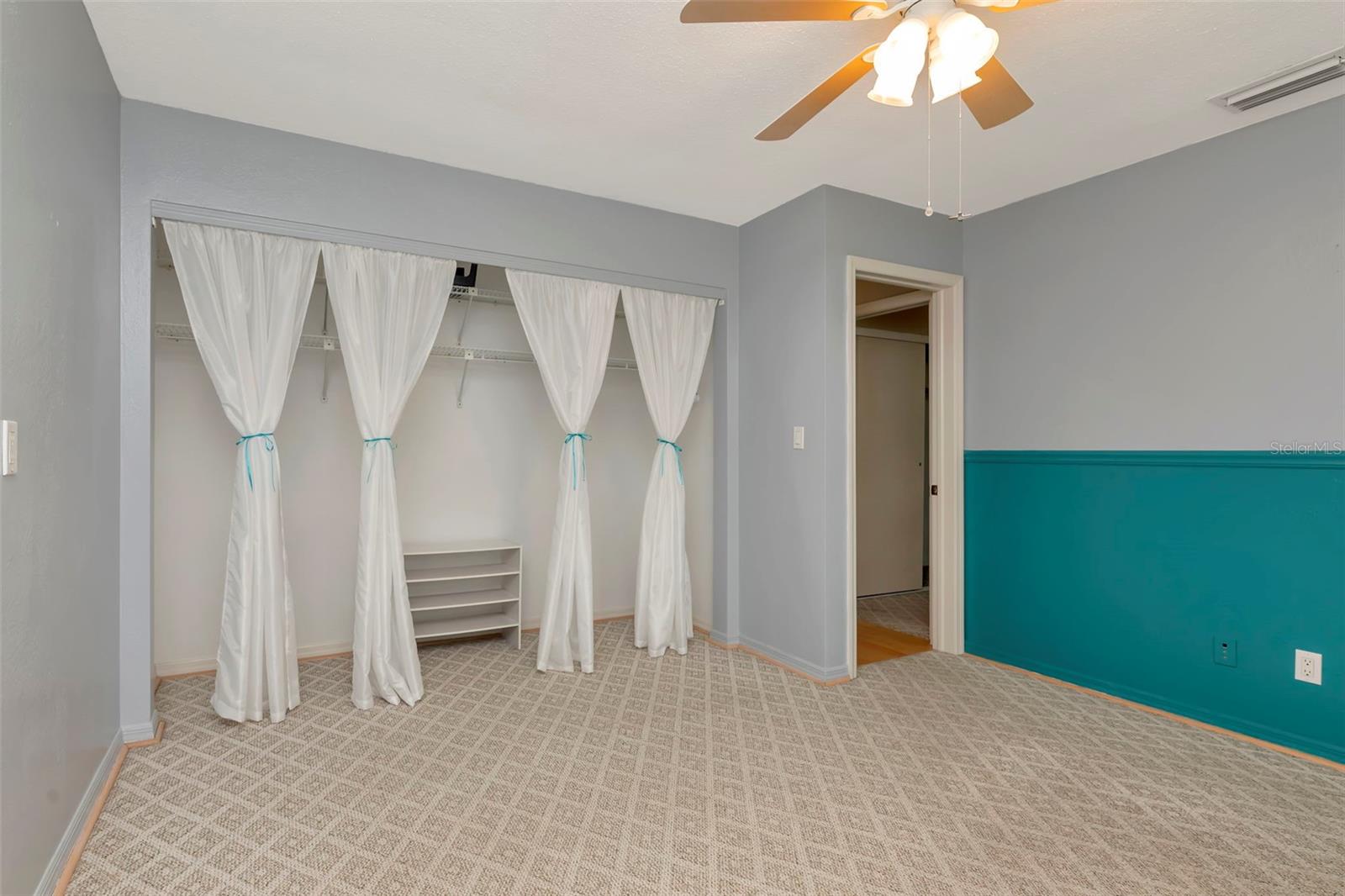 Image 34 of 72 For 8233 Forest Circle