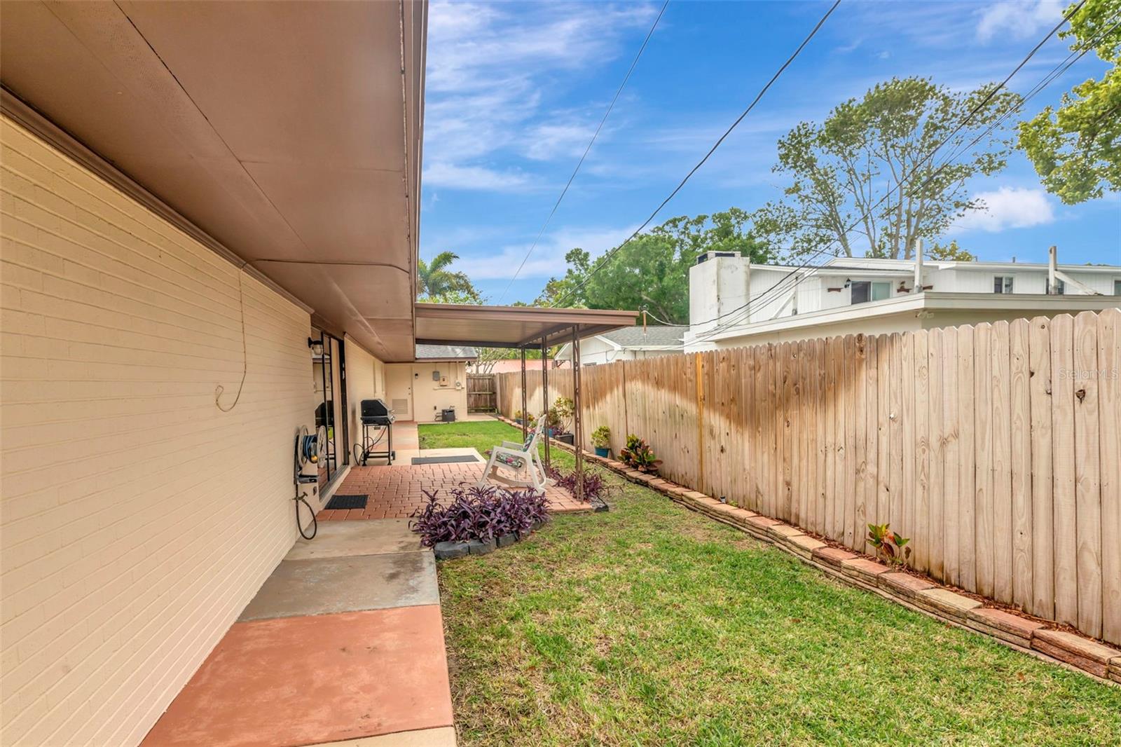 Image 43 of 72 For 8233 Forest Circle