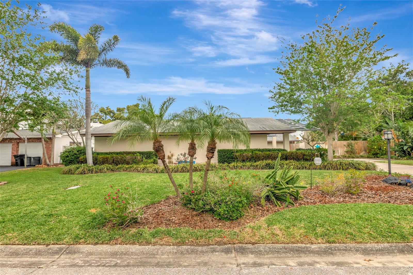 Image 46 of 72 For 8233 Forest Circle