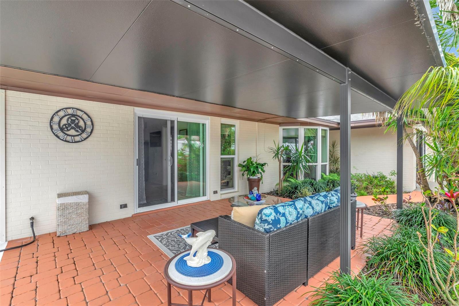 Image 5 of 72 For 8233 Forest Circle