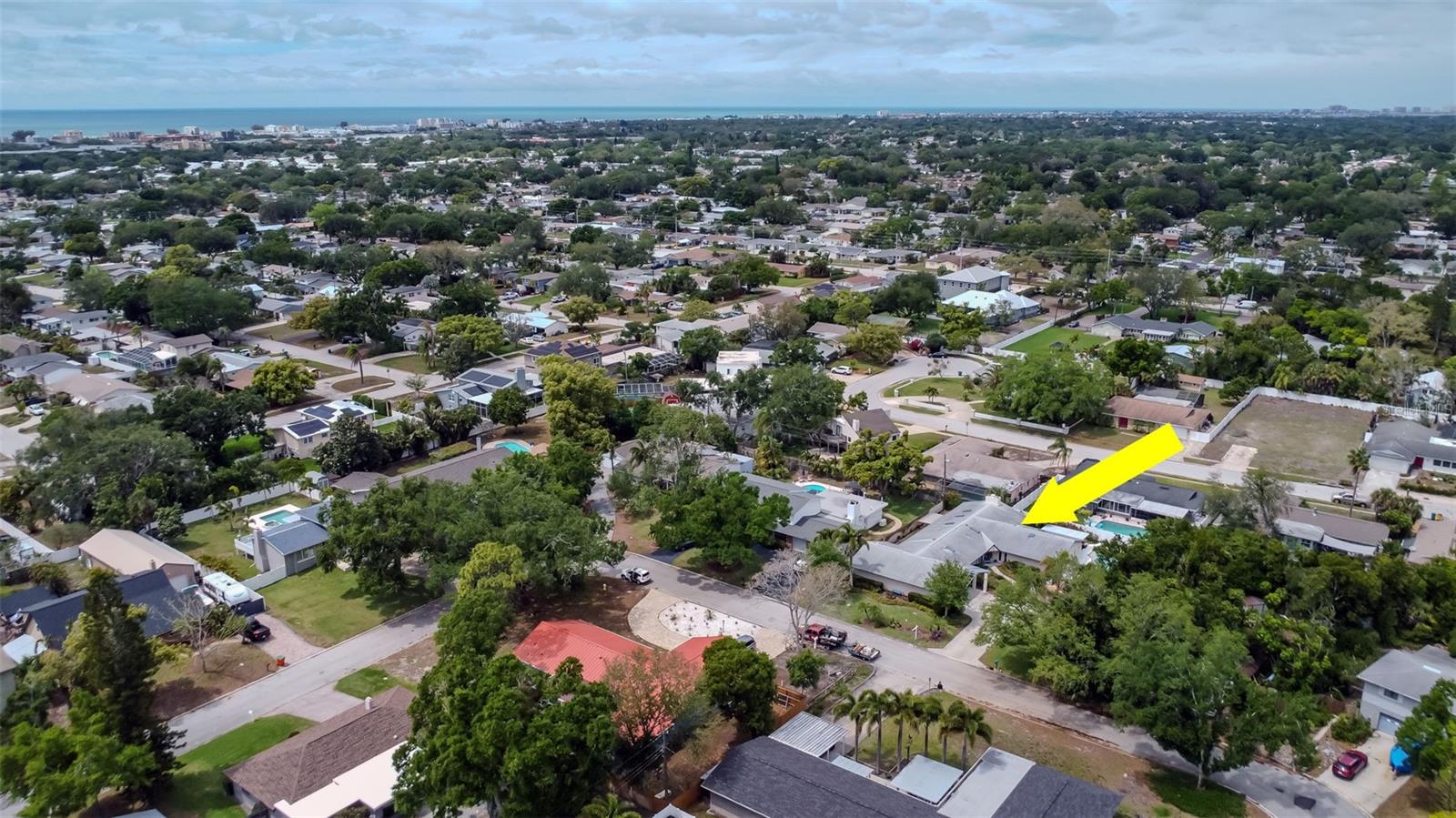 Image 51 of 72 For 8233 Forest Circle