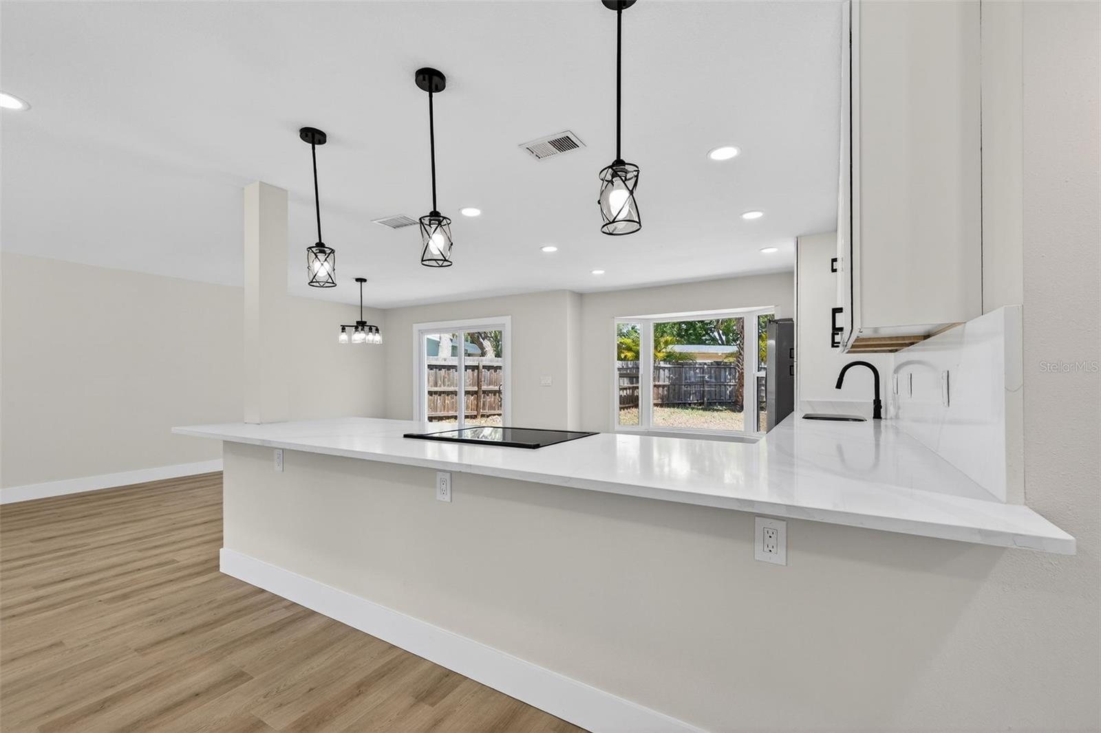 Image 15 of 45 For 2207 Hennesen Drive