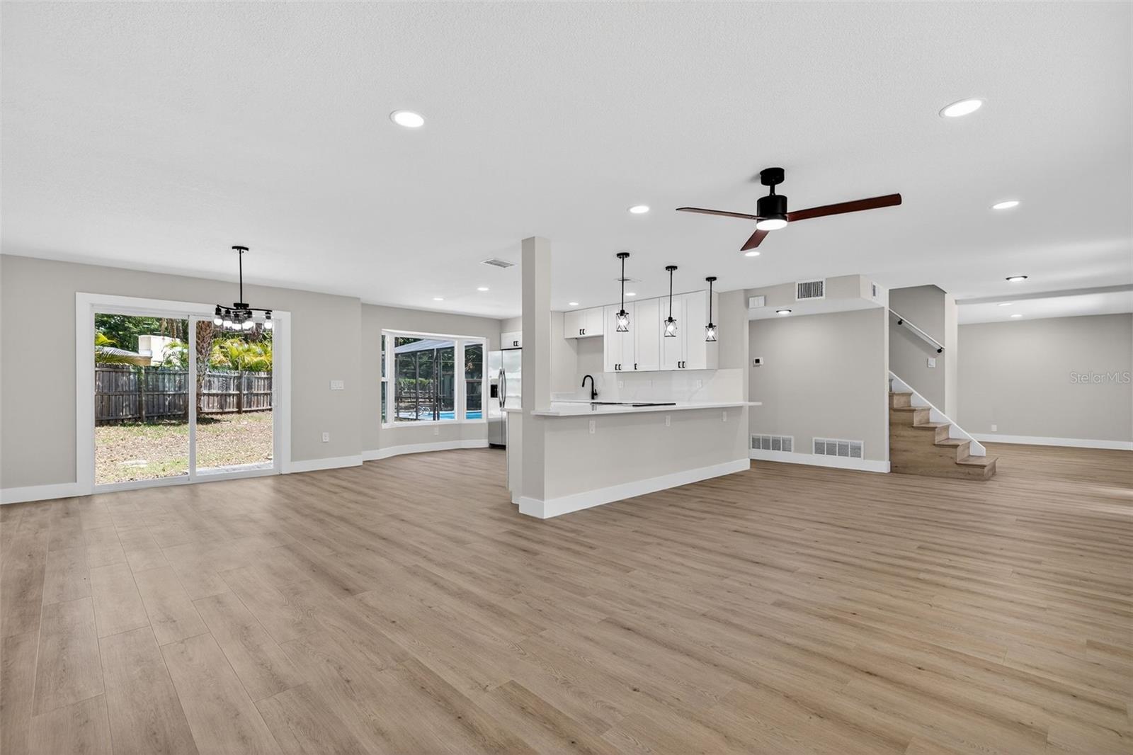 Image 20 of 45 For 2207 Hennesen Drive