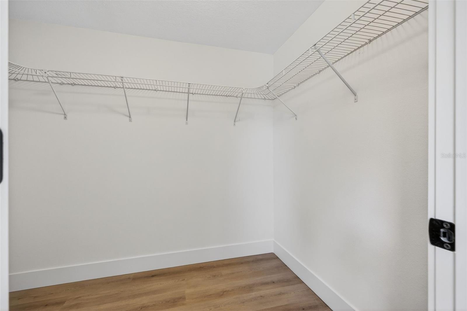 Image 27 of 45 For 2207 Hennesen Drive