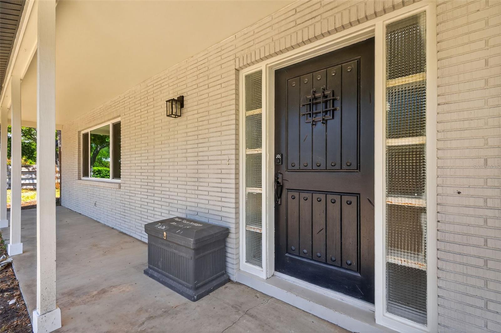 Image 6 of 45 For 2207 Hennesen Drive