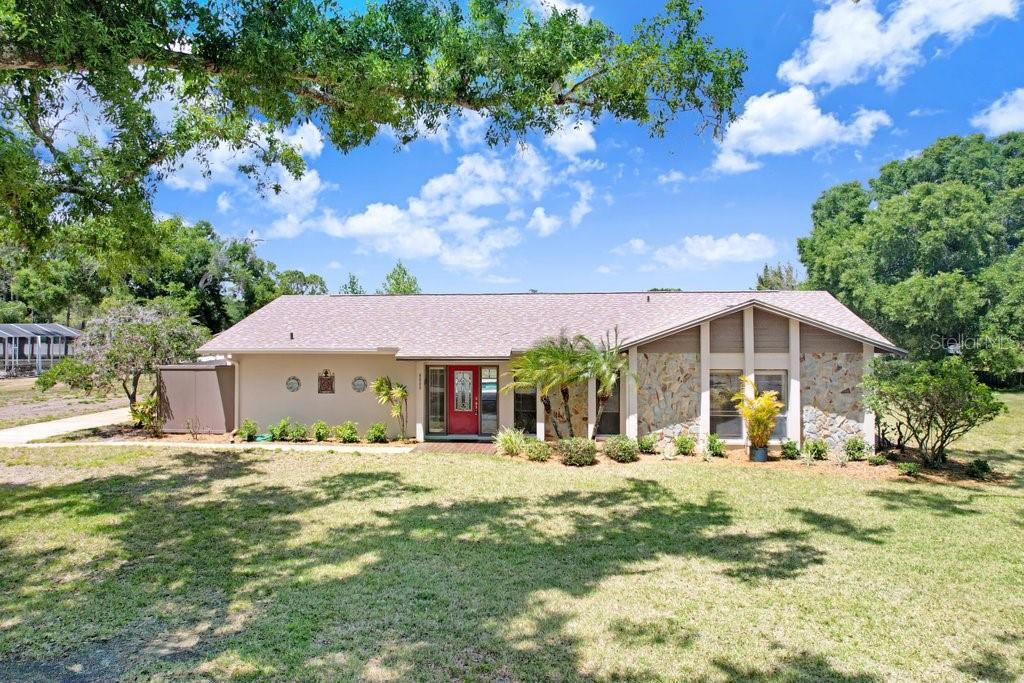 Listing photo id 0 for 9005 Haymarket Lane