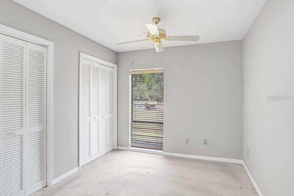 Listing photo id 22 for 9005 Haymarket Lane