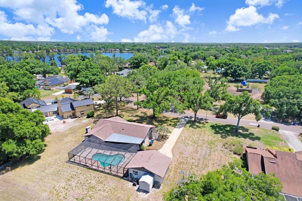 Listing photo id 38 for 9005 Haymarket Lane