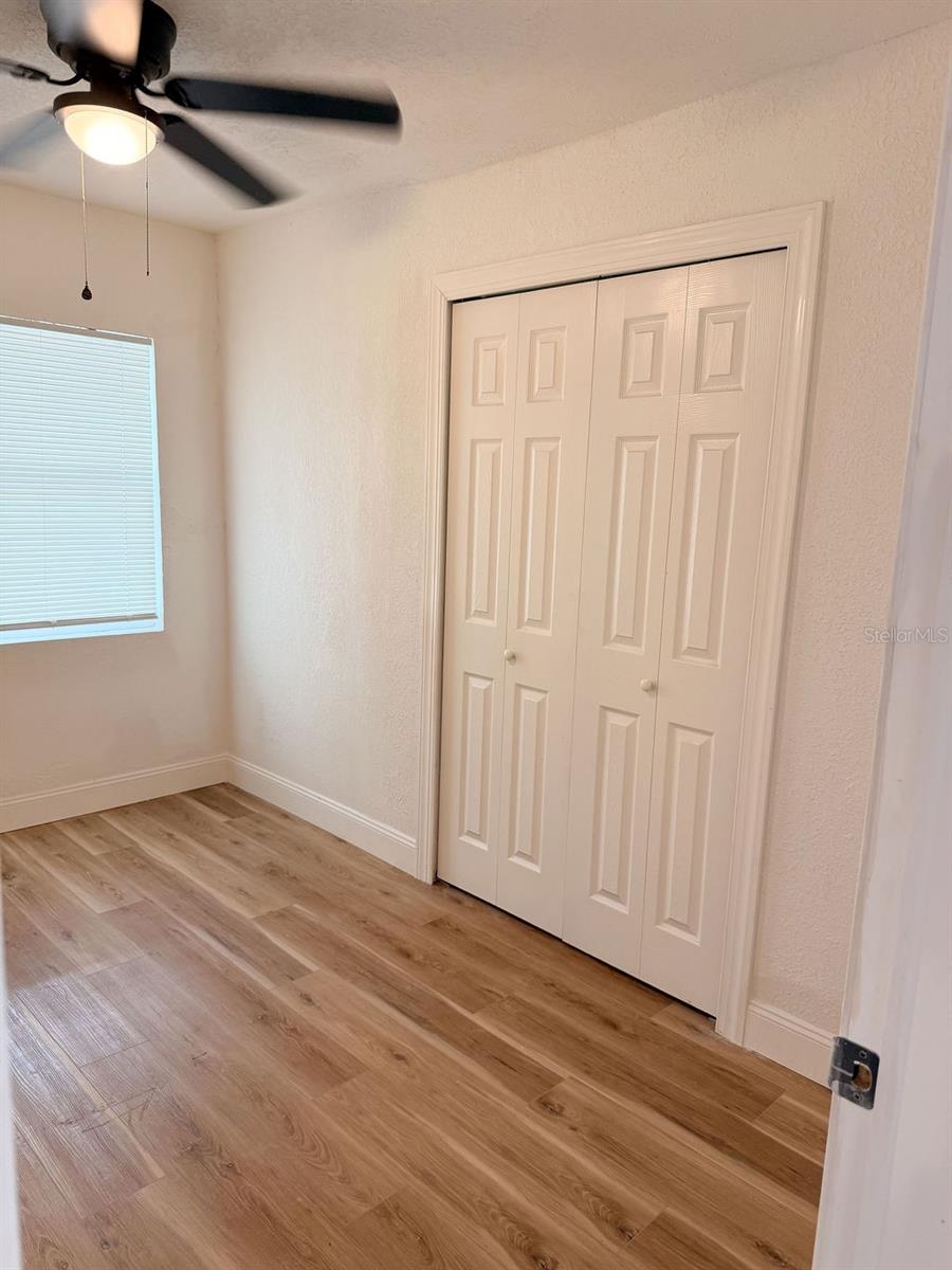 Image 11 of 41 For 4009 Deleuil Avenue