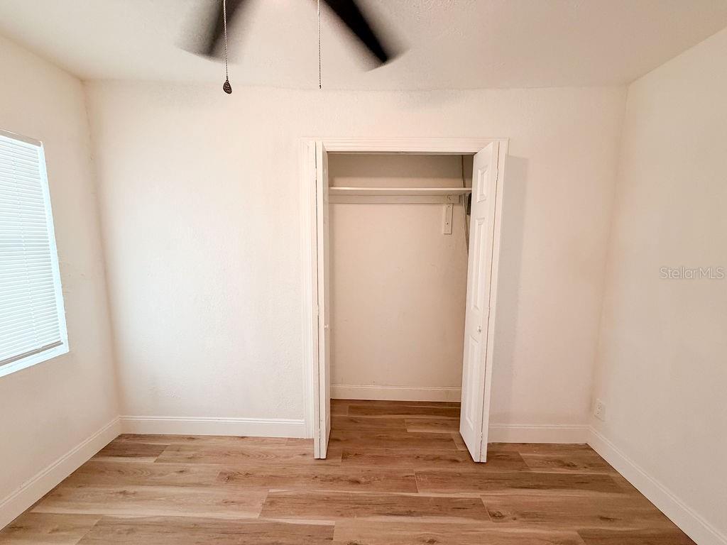 Image 15 of 41 For 4009 Deleuil Avenue