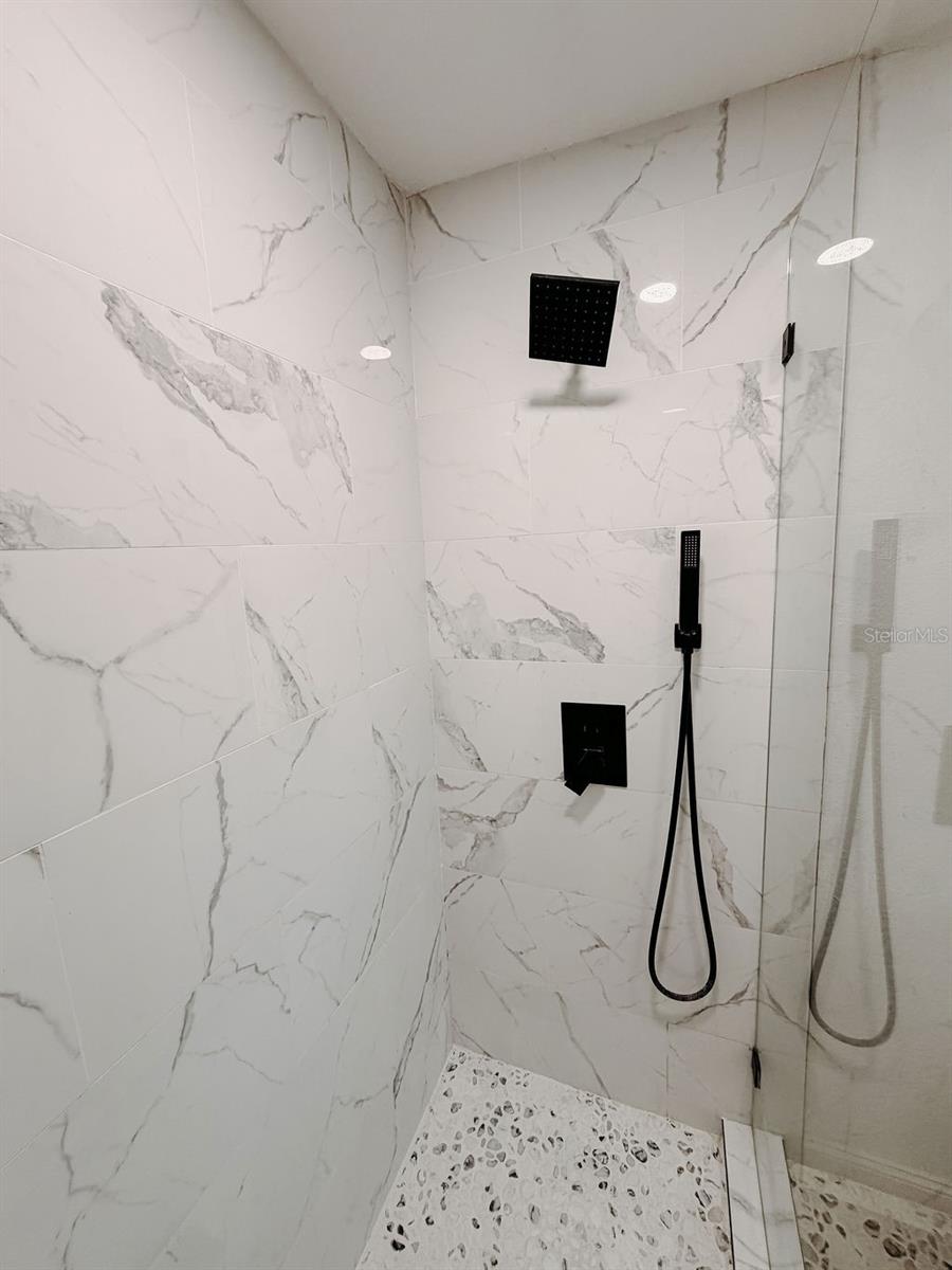 Image 28 of 41 For 4009 Deleuil Avenue