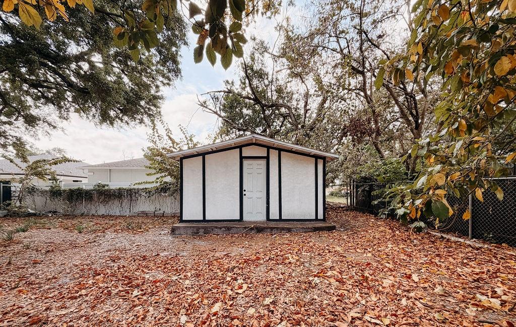 Image 29 of 41 For 4009 Deleuil Avenue