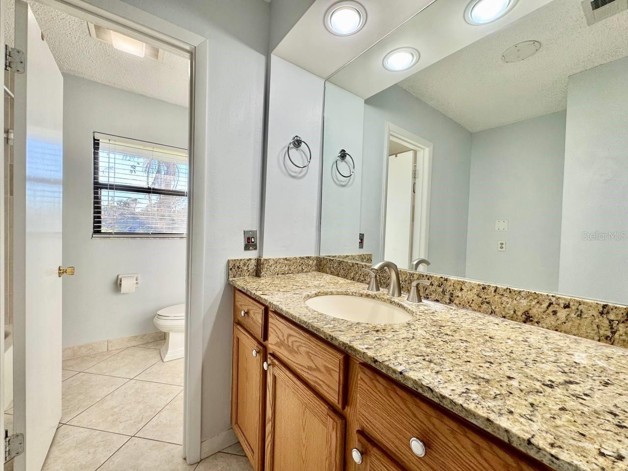 Image 28 of 47 For 4112 Beach Drive Se